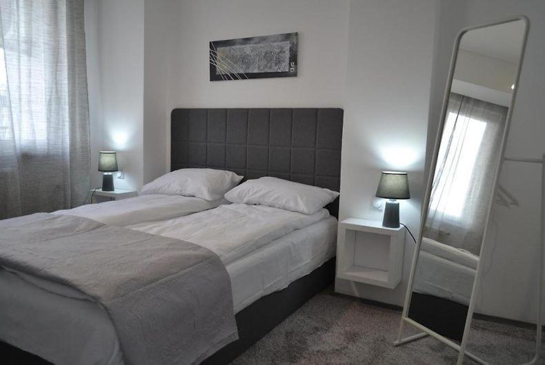 Serenity Apartments 斯科普里 外观 照片